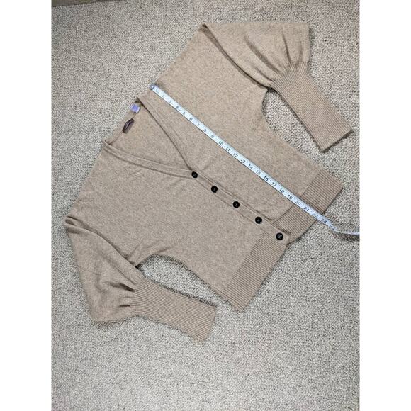 LN 100%CASHMERE MEDIUM WEIGHT Cullen balloon sleeve cardigan sweater Beige - Picture 3 of 14